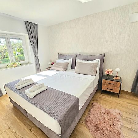 New Istrian Experience By Istrian Apartments كوبر المظهر الخارجي الصورة