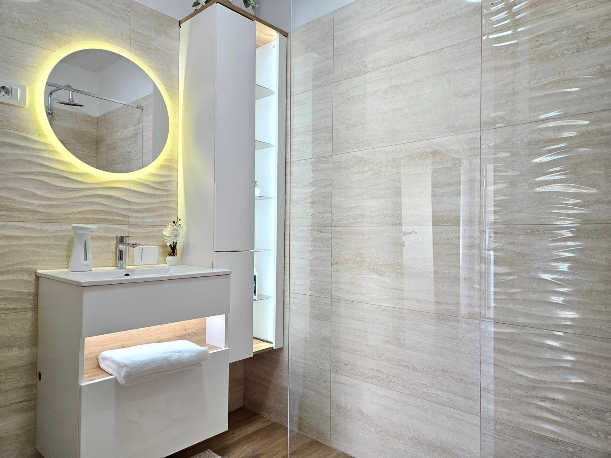 New Istrian Experience By Istrian Apartments كوبر المظهر الخارجي الصورة